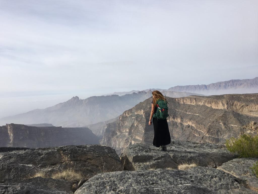 الطريق إلى القمة