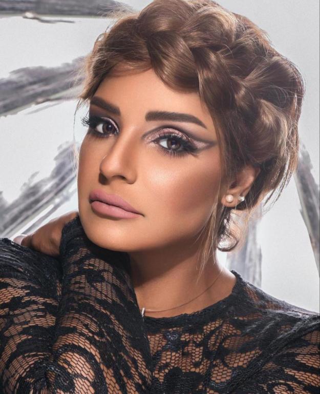 استوحي أفكارًا عصرية وأنيقة لمكياجكِ من مرام البلوشي