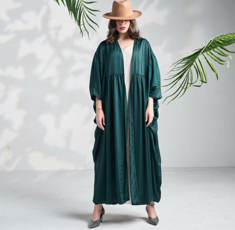عبايات ملونة Oversized