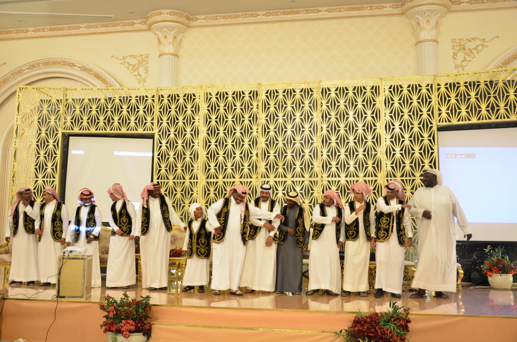 مشاركات أدبية أثرت الحفل