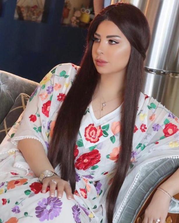 البني المحمر