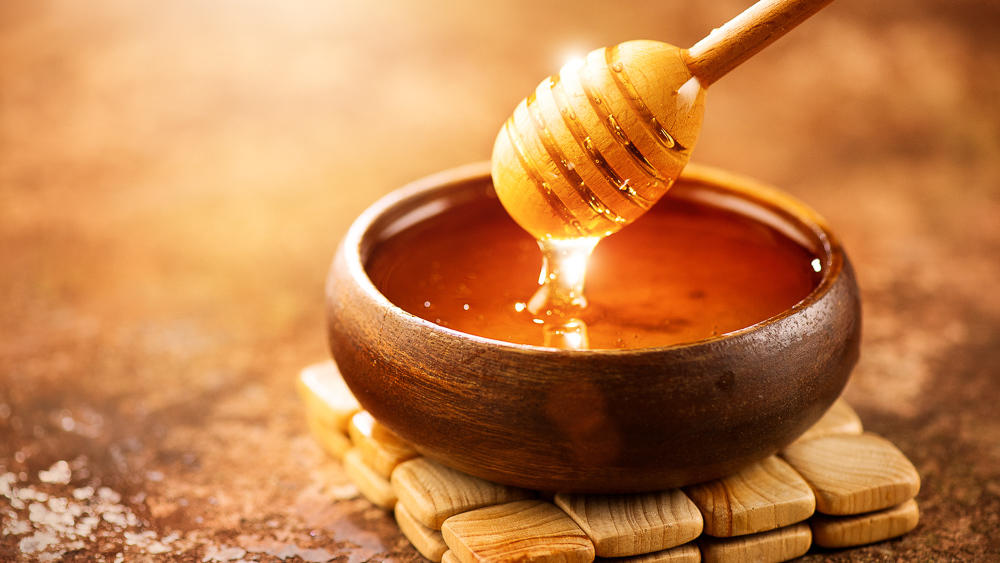 ماسك العسل والموز والحليب