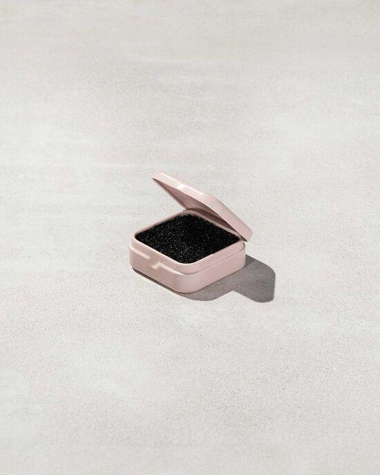 Dry brush cleaning sponge