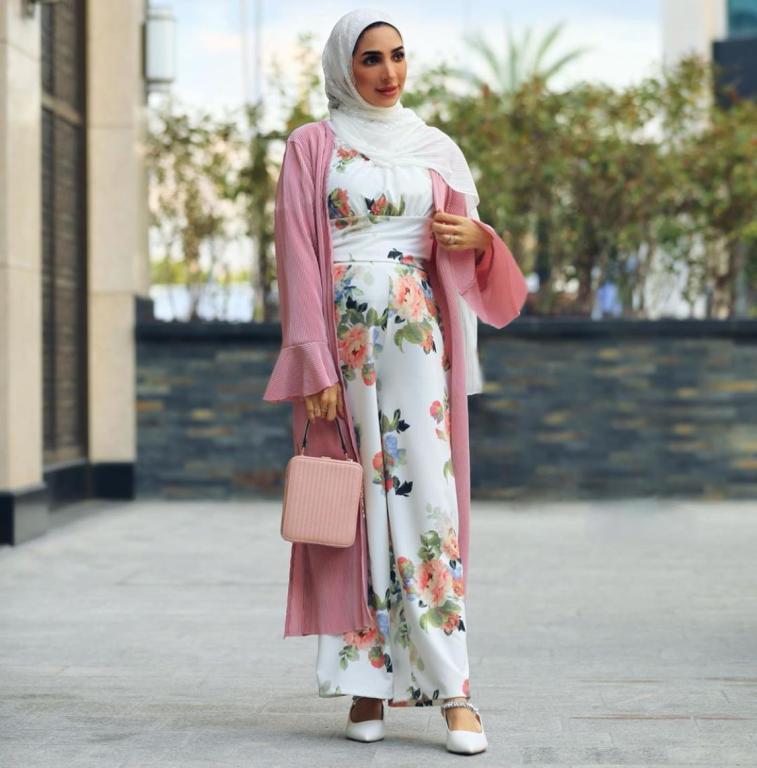 العبايات الزَّهْرِيَّة