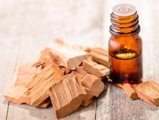 طريقة صنع معطر الجسم من العود والعنبر