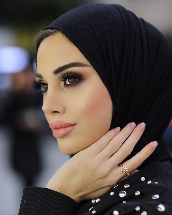 مكياج سموكي ناعم للمحجبات
