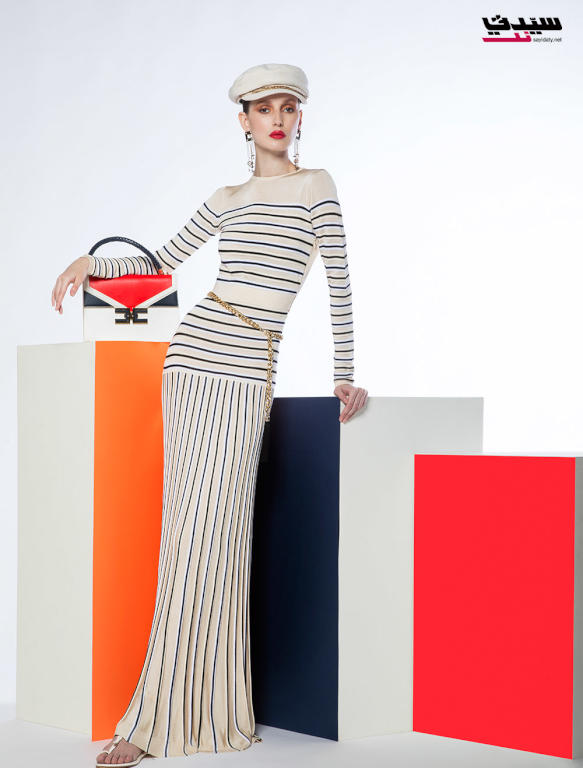 إطلالة من Elisabetta Franchi