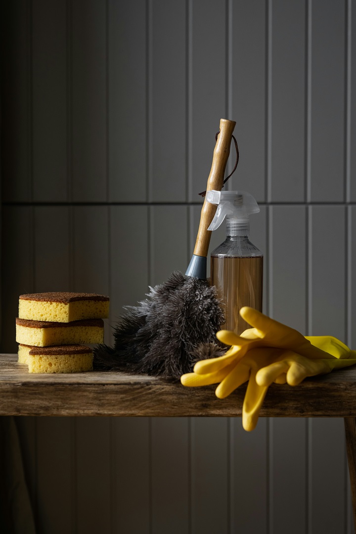 تنظيف المنزل