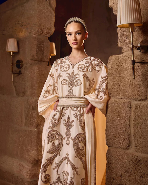 تصميم من مجموعة The Light Within للمصمم طوني ورد - الصورة من العلامة