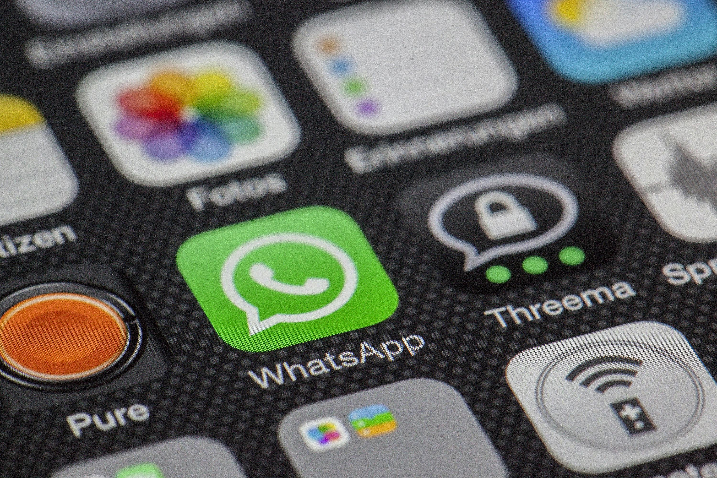 واتساب يعيد المؤثرات البصرية لمستخدمي iOS 