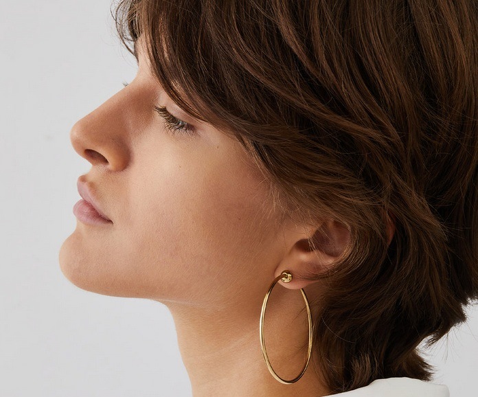 أقراط The Icon Hoops من دار جيني بيرد Jenny Bird