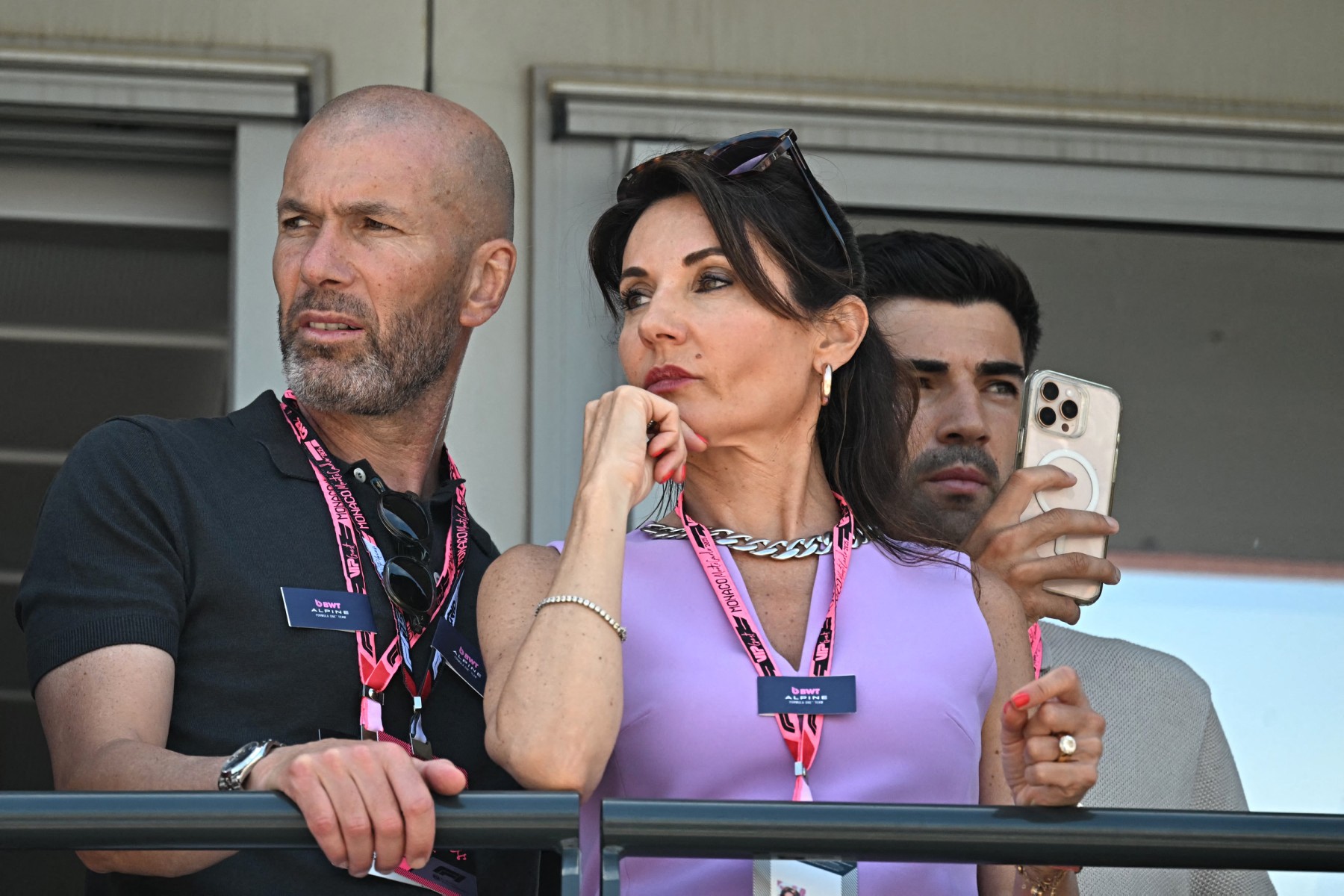 أشهر 7 لاعبين عالميين يظهرون في ملاعب 2026 لدعم أبنائهم (مصدر الصورة: Photo by GABRIEL BOUYS : POOL : AFP)