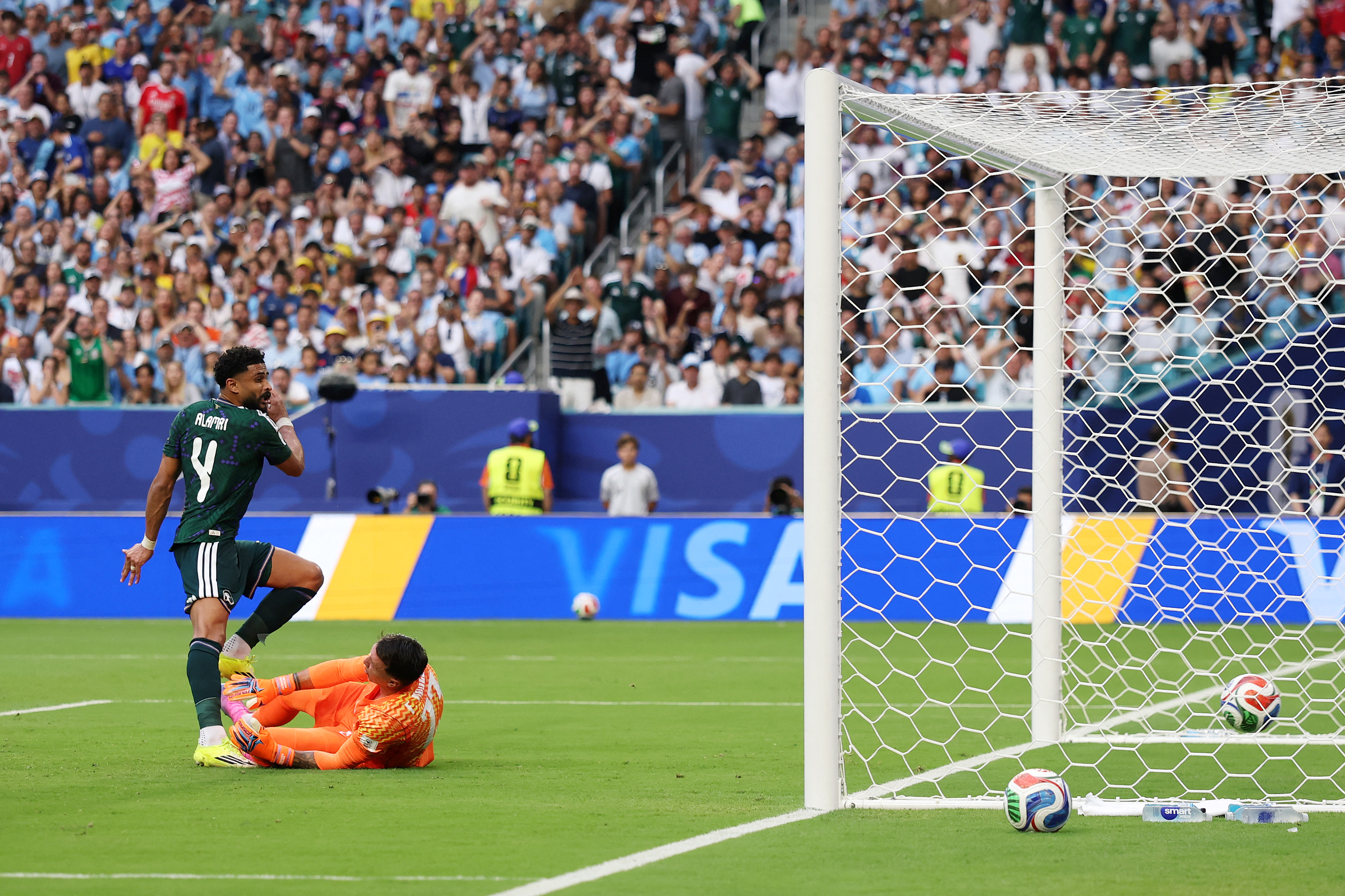 هدف سعودي في الشباك يهدي نقطة البداية والانطلاق في كأس العالم 2026 (مصدر الصورة: Photo by LARS BARON / GETTY IMAGES NORTH AMERICA / GETTY IMAGES VIA AFP)