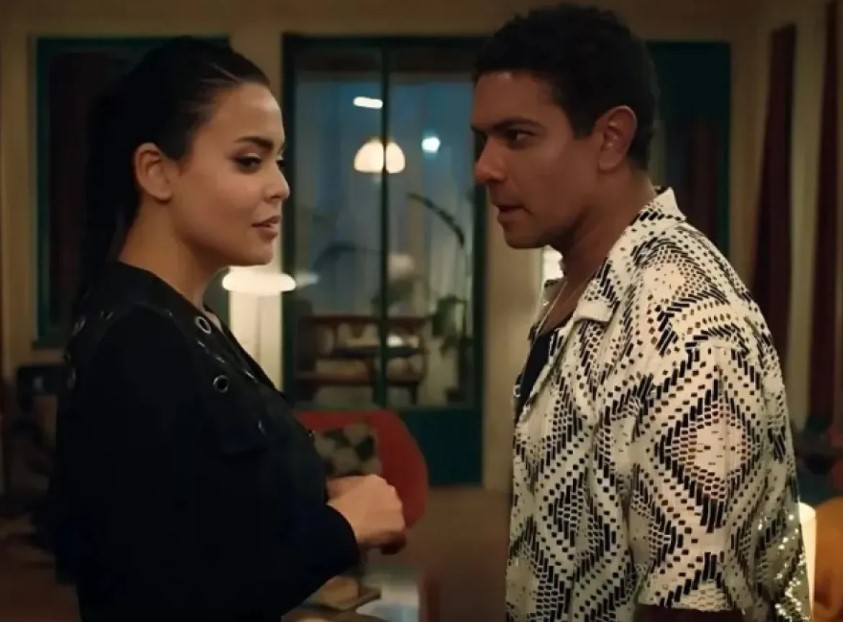 آسر ياسين وأسماء جلال من فيلم إن غاب القط - الصورة من الشركة المنتجة للفيلم