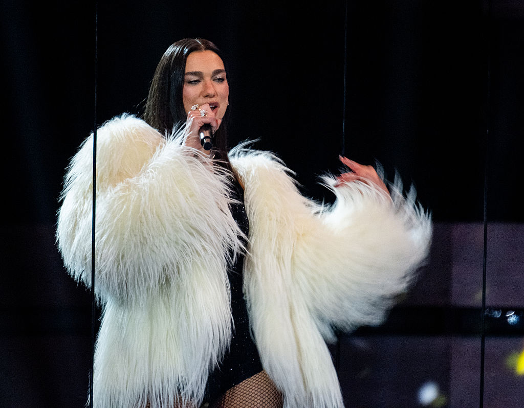 النجمة دوا ليبا Dua Lipa- (مصدر الصورة Shirlaine Forrest/Redferns)