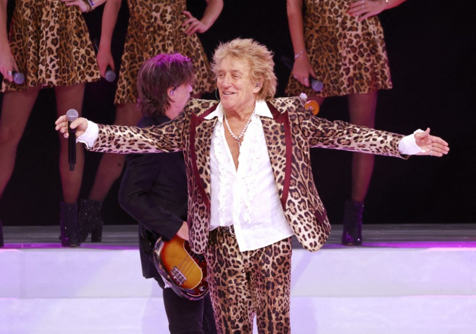 رود ستيوارت في ناشفيل، تينيسي (Rod Stewart in Nashville, Tennessee) -مصدر الصورة: Jason Kempin/Getty Images/AFP