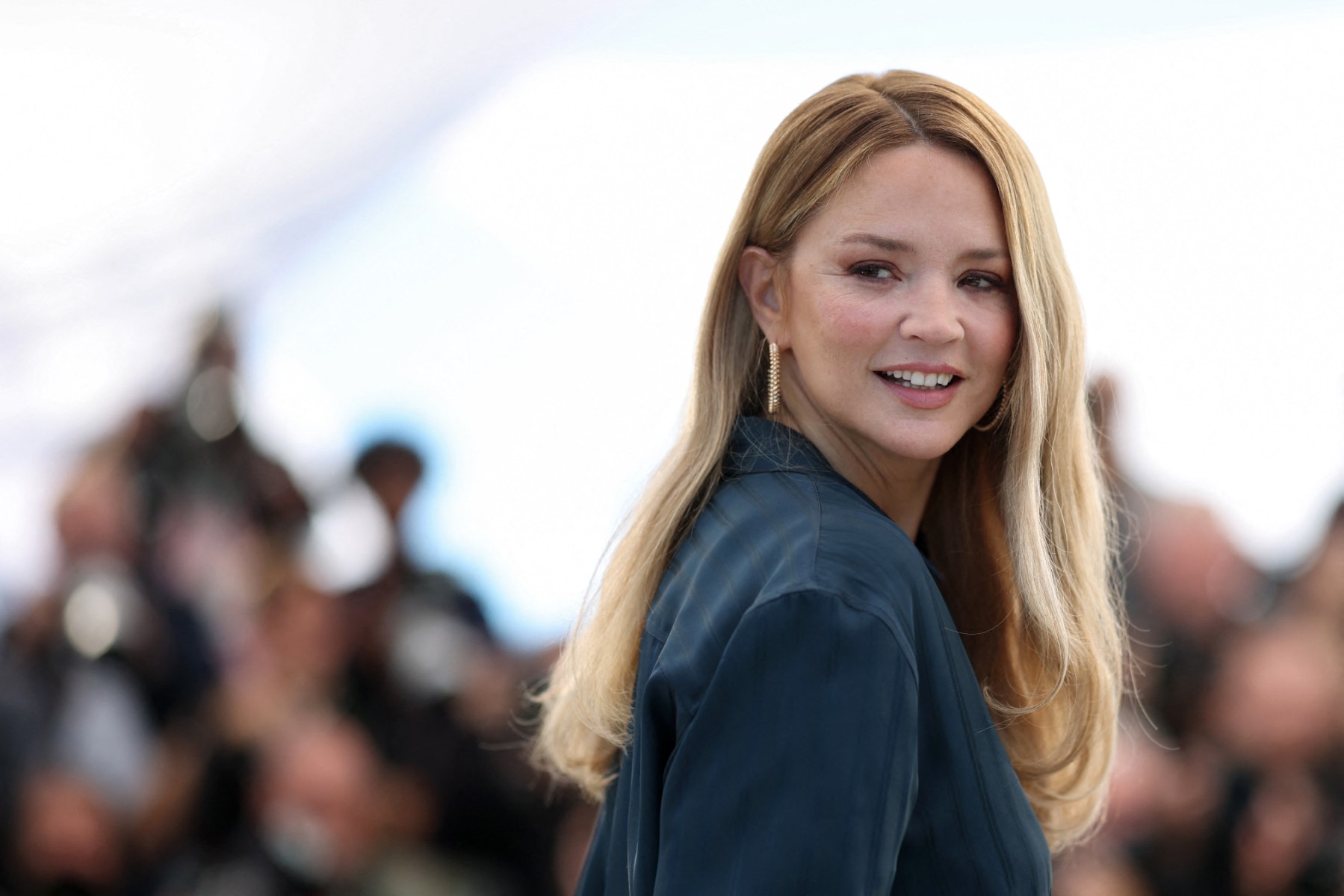 فيرجيني إيفيرا Virginie Efira من مهرجان كان 2026 - Photo by Valery HACHE / AFP