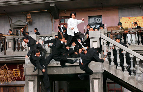 فيلم Kung Fu Hustle - مصدر الصورة من موقع IMDB