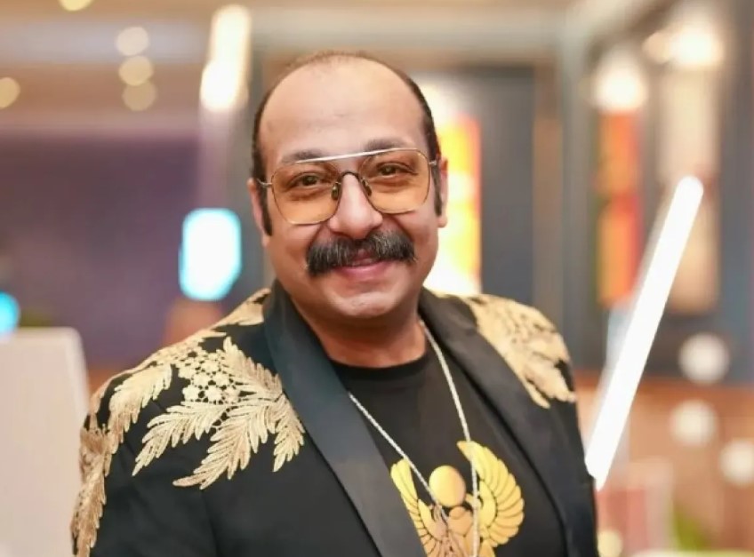محمد ثروت- الصورة من صفحته على فيسبوك