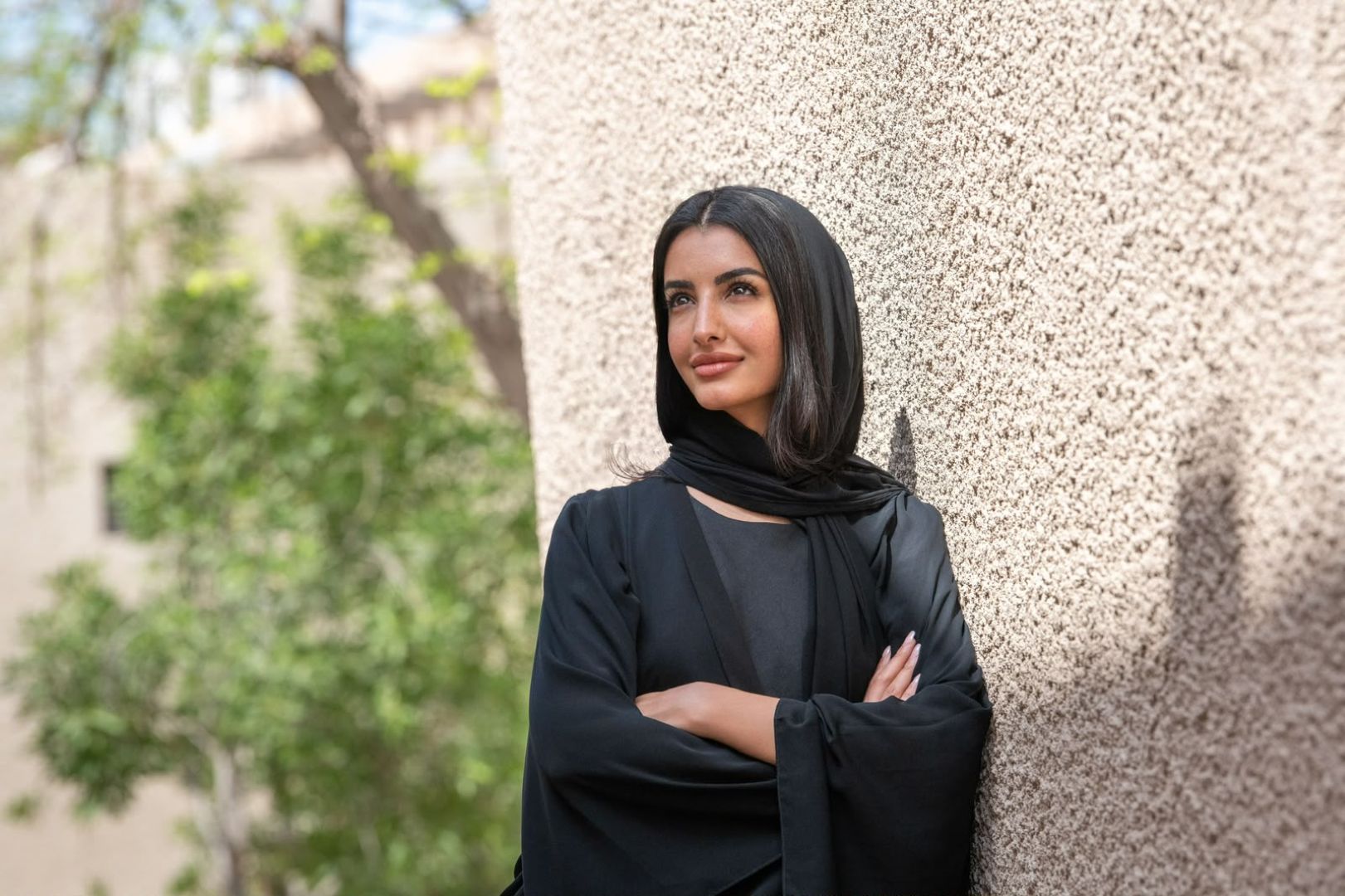 الفنانة التشكيلية السعودية نجود العتيبي