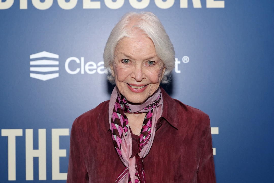 إيلين بورستين في مدينة نيويورك (Ellen Burstyn in New York City) - مصدر الصورة:  Dia Dipasupil / GETTY IMAGES NORTH AMERICA / Getty Images via AFP