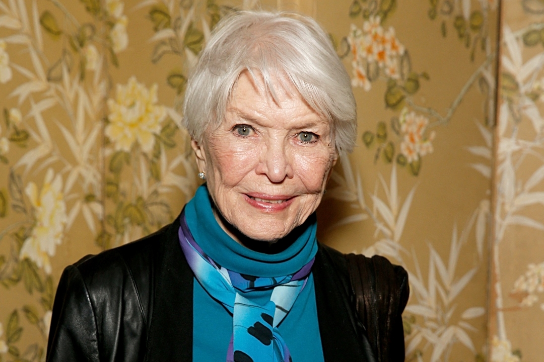 إيلين بورستين في مدينة نيويورك (Ellen Burstyn  in New York City)- مصدر الصورة: Dominik Bindl / GETTY IMAGES NORTH AMERICA / Getty Images via AFP