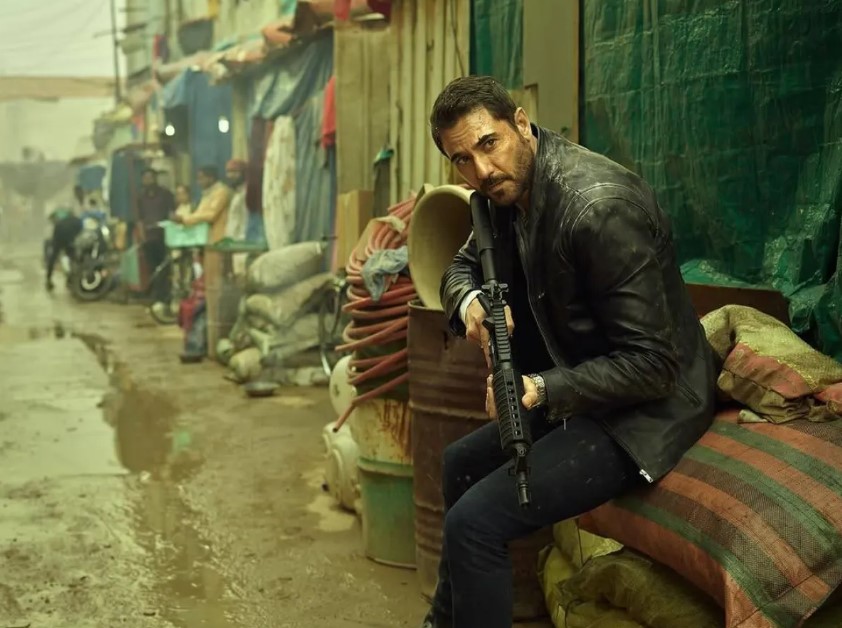أحمد عز من كواليس فيلم 7Dogs- الصورة من صفحة الفيلم على فيس بوك