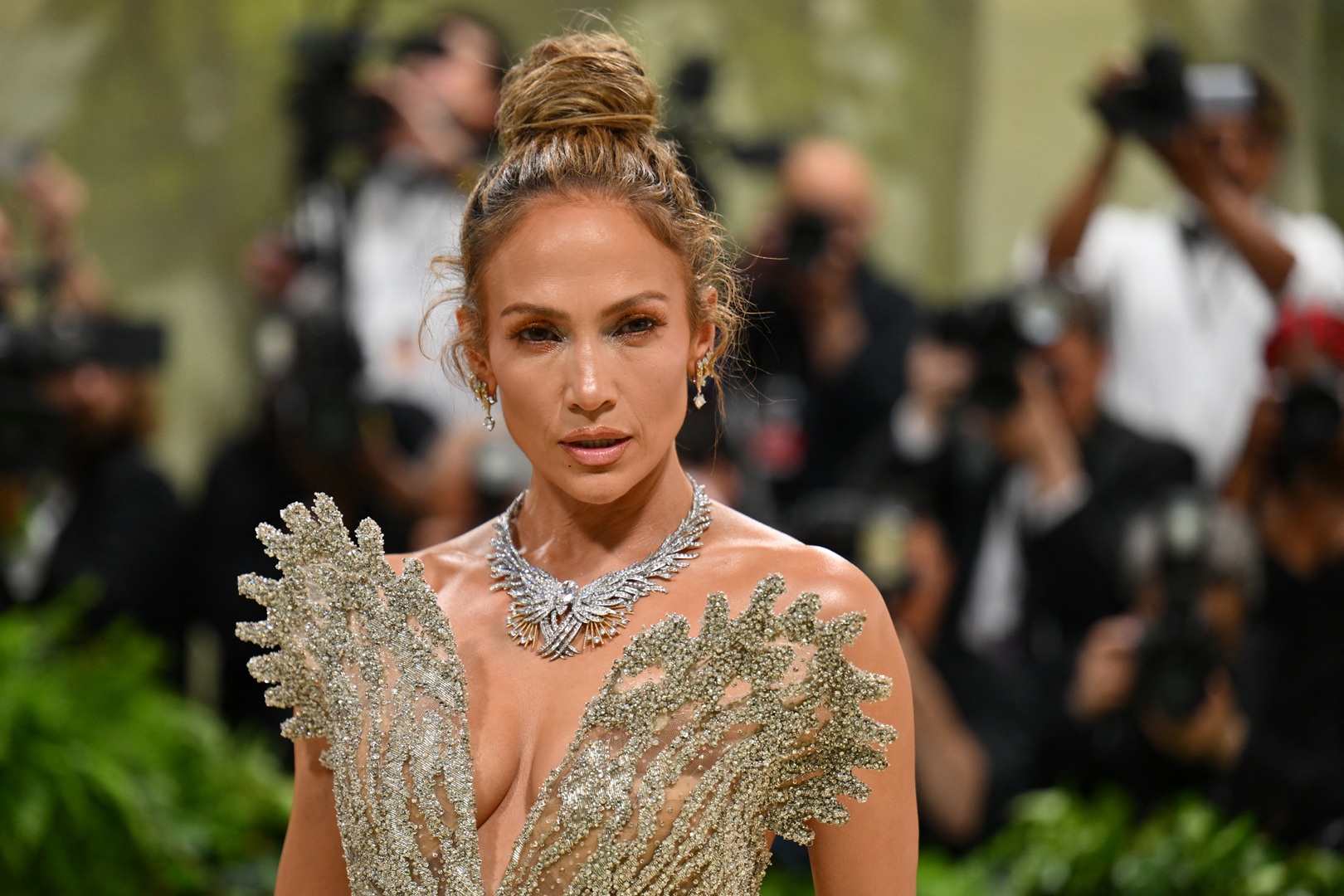 جينيفير لوبيز  Jennifer Lopez في حفل ميت غالا 2024 (مصدر الصورة:ANGELA WEISS / AFP