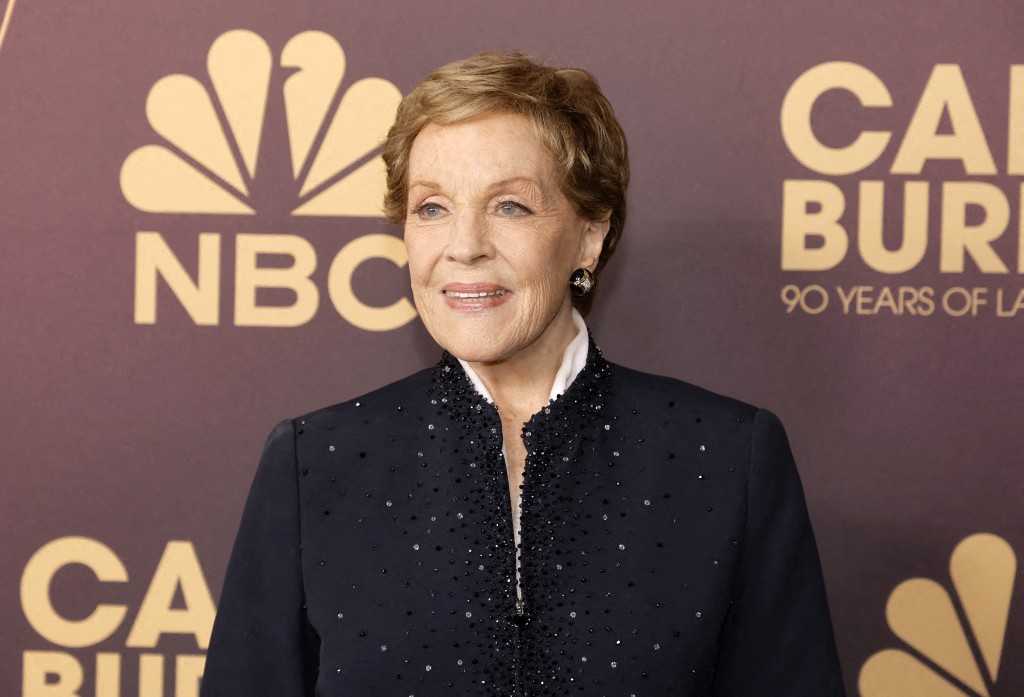 النجمة البريطانية جولي أندروز Julie Andrews - Photo by KEVIN WINTER / GETTY IMAGES NORTH AMERICA / GETTY IMAGES VIA AFP