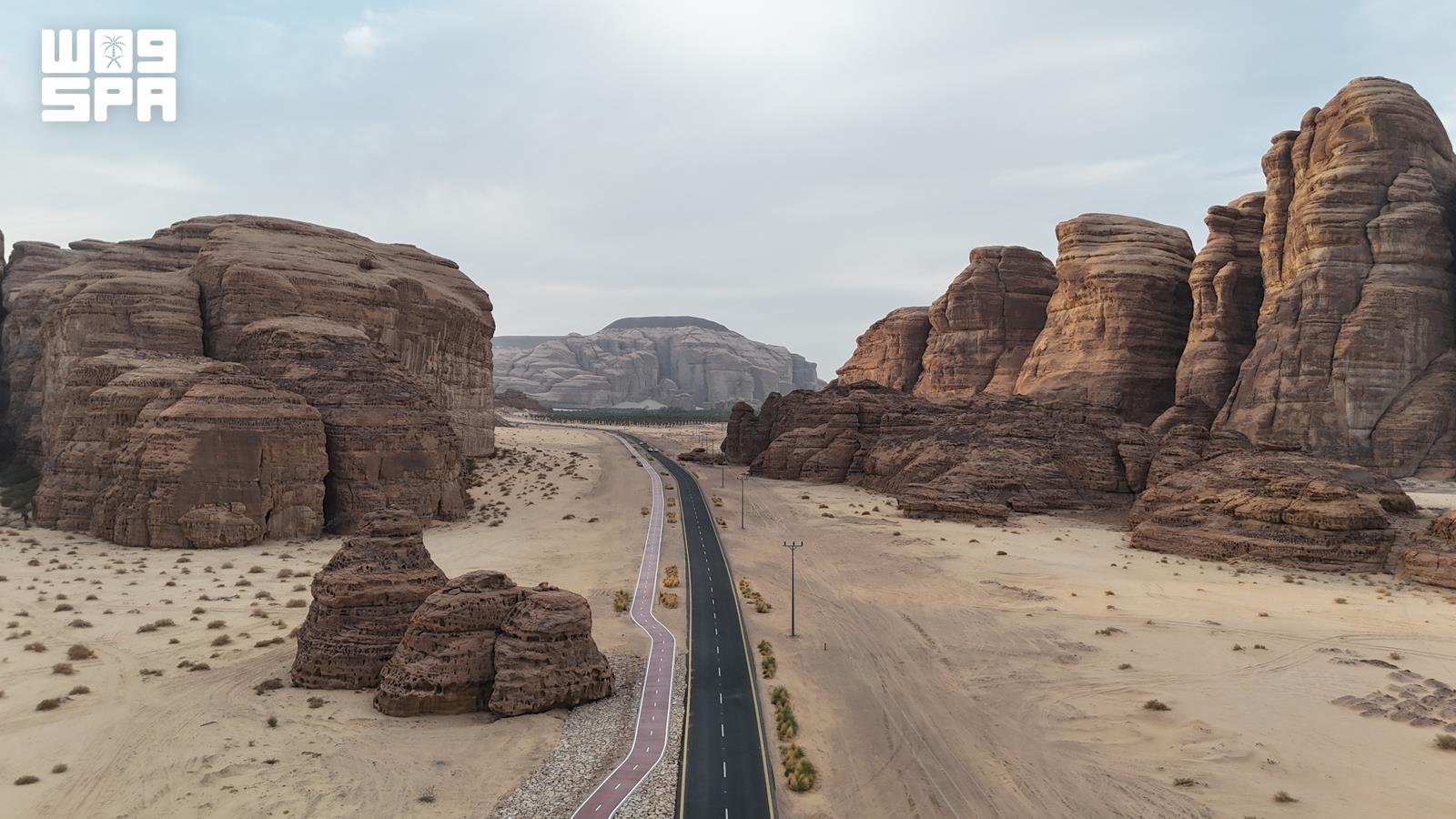 تجربة مذهلة توفرها مسارات العُلا البرية - (مصدر الصورة: واس)