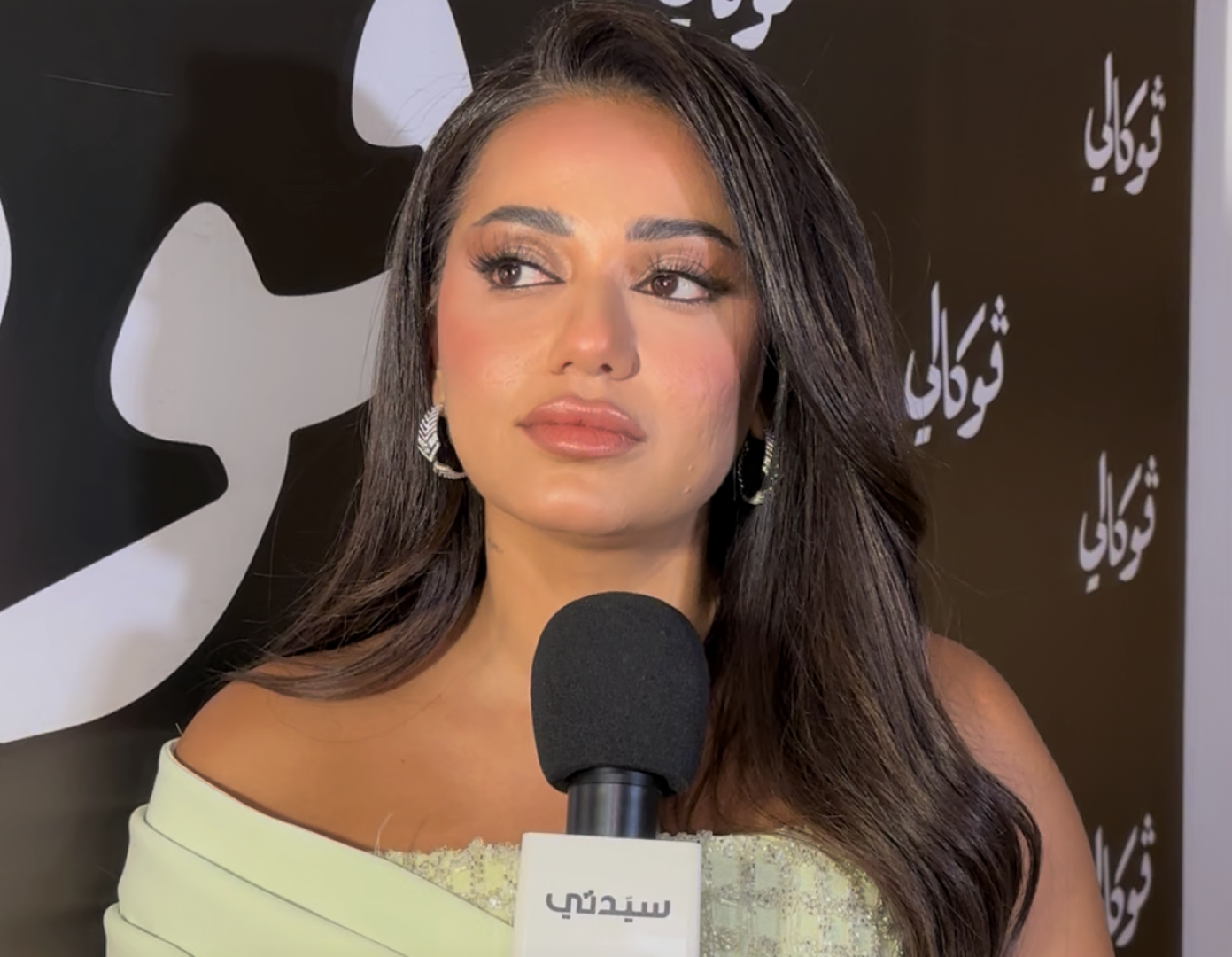 رحمة رياض- الصورة  خاصة  بسيدتي من تصوير زكية البلوشي
