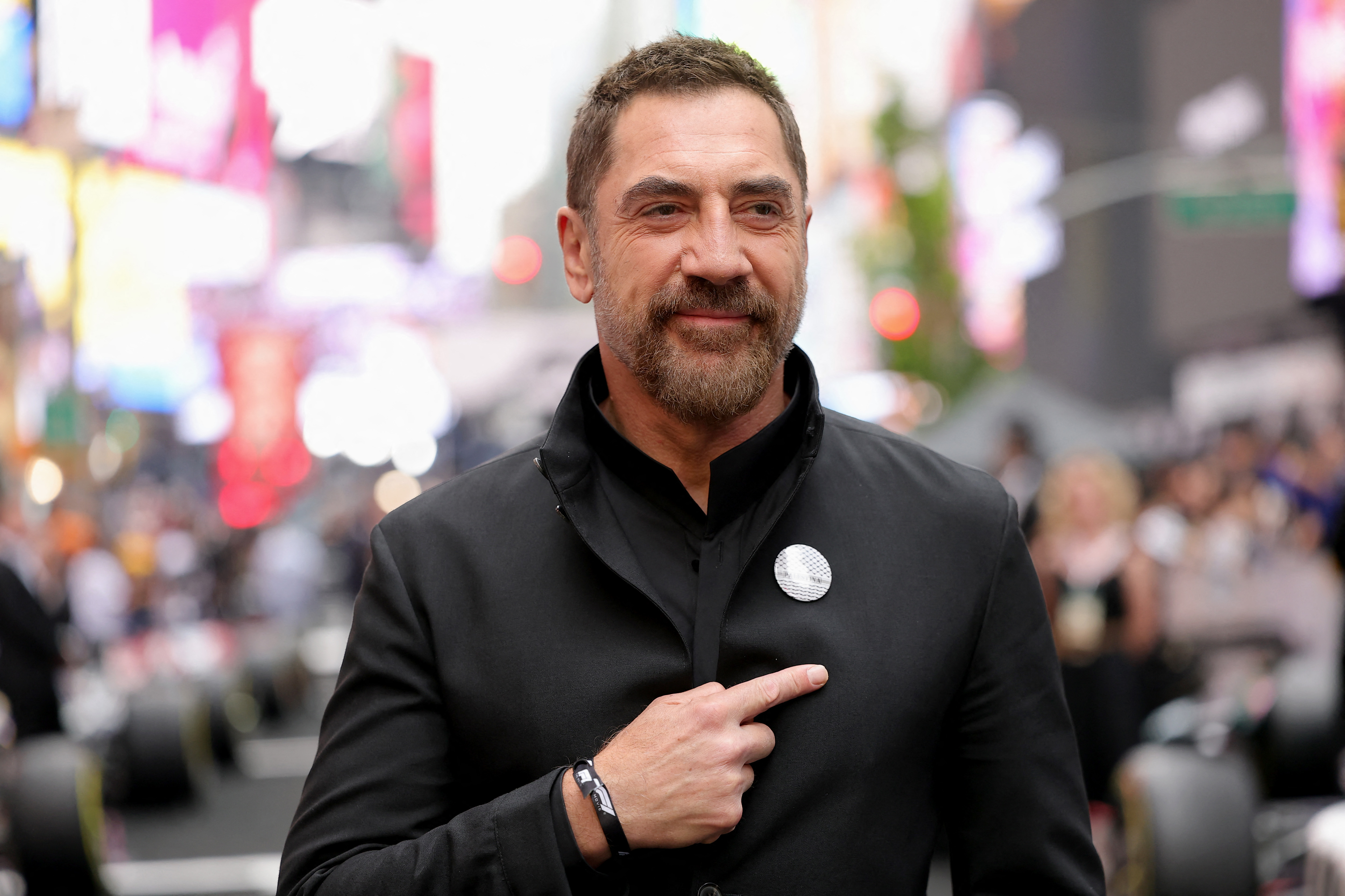 خافيير بارديم في نيويورك Javier Bardem in New York City. مصدر الصورة: Mike Coppola / GETTY IMAGES NORTH AMERICA / Getty Images via AFP