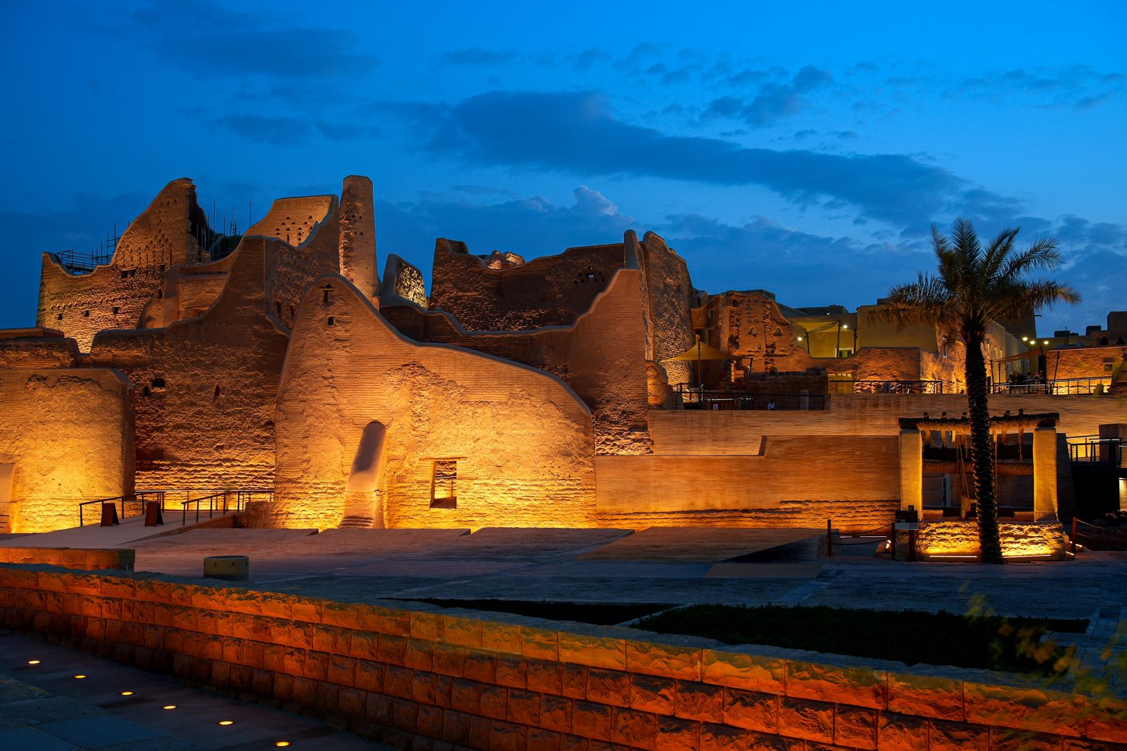 موقع حي الطريف المُدرج ضمن قائمة التراث العالمي "تصوير: eyetravelphotos" من shutterstock