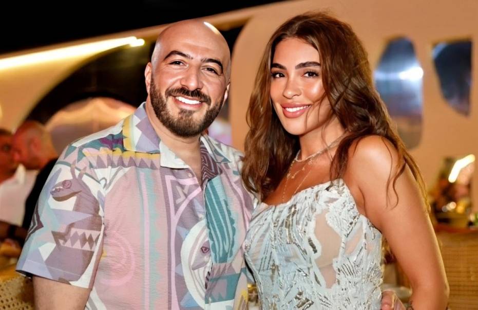 مجدي الهواري وزوجته دنيا عبد المعبود- الصورة من حسابها على فيسبوك