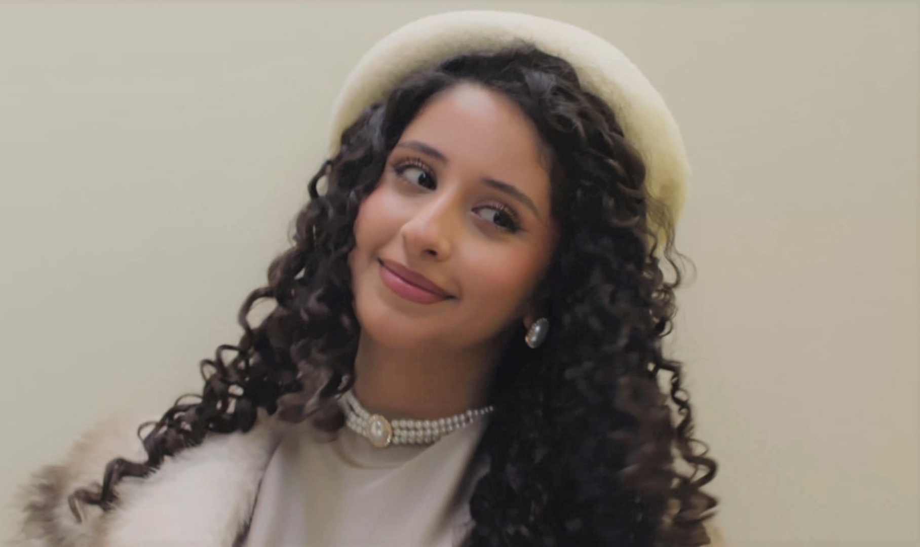 رسيل العتيبي في مسلسل سندس 3- الصورة من المركز الاعلامي لـ إم بي سي وشاهد