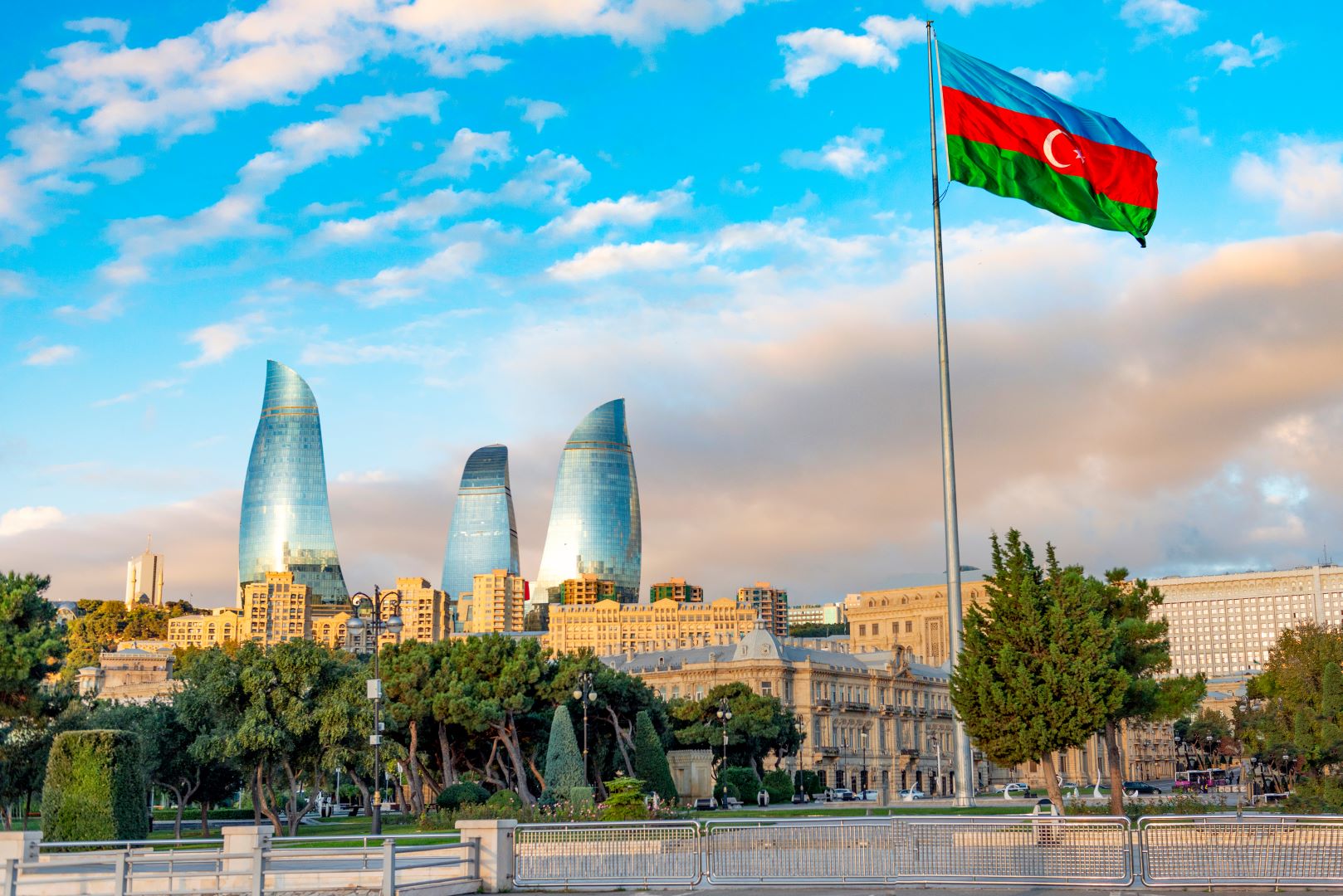 إطلالة على باكو/ تصوير: ETIBARNAME من shutterstock
