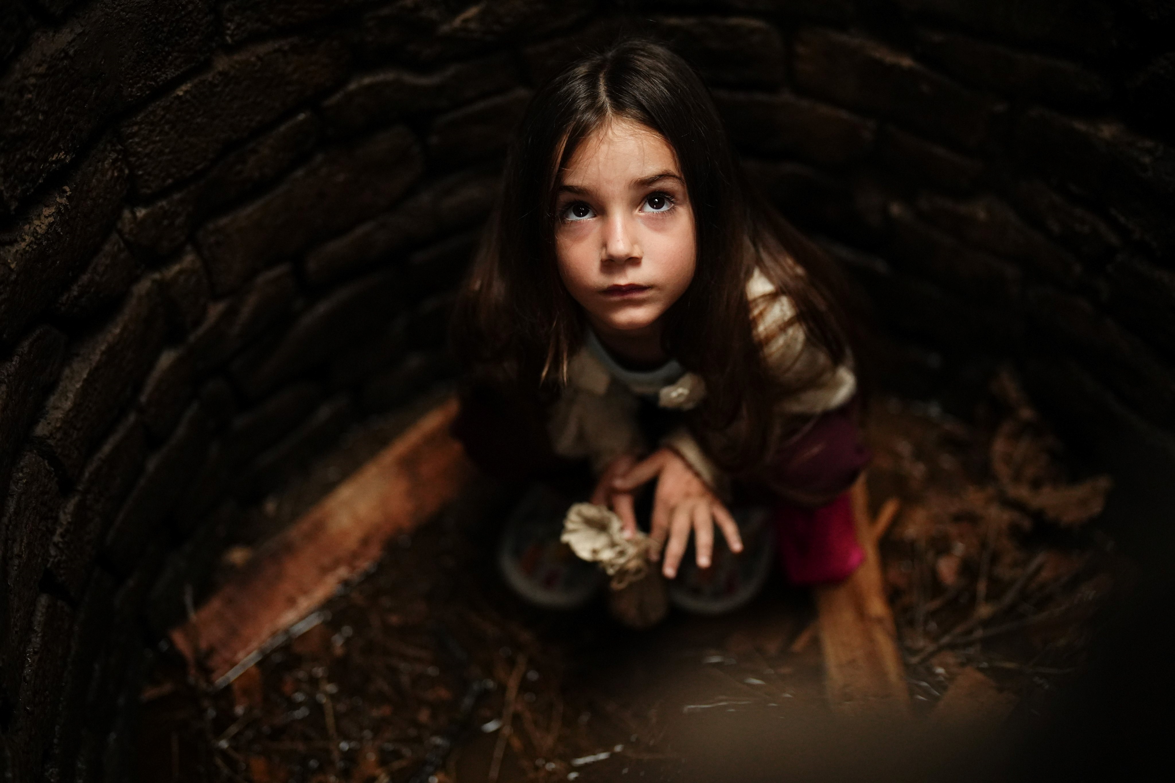 البوستر الدعائي لمسلسل حبك نارSevdan Bir Ateş الحلقة 4- الصورة من حساب الشركة المنتجة على انستغرام