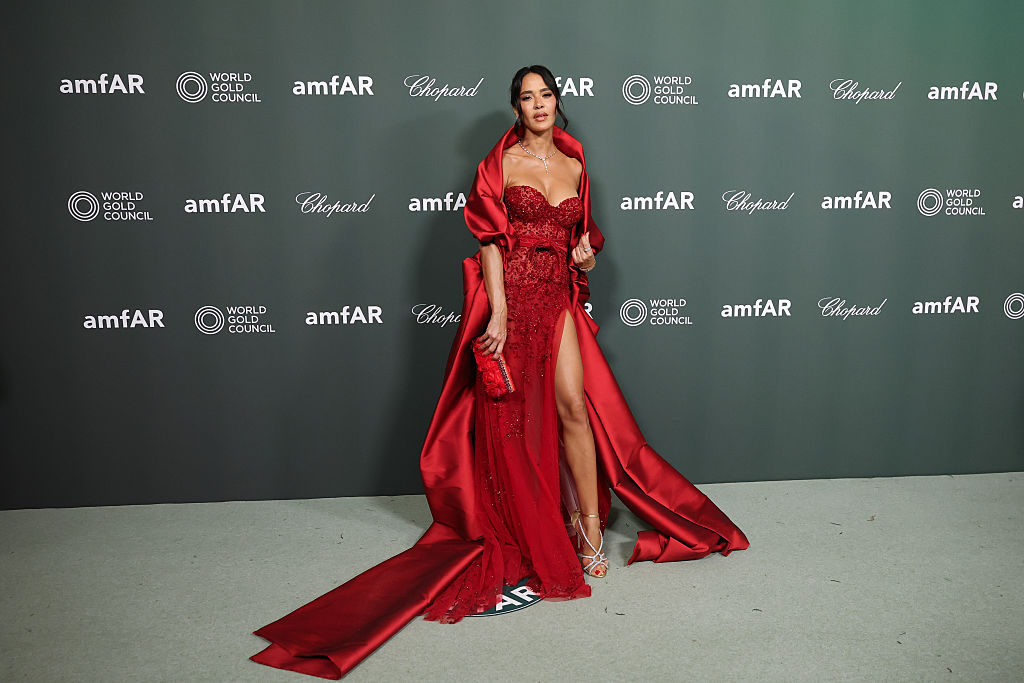 ليلى بن خليفة في حفل أمفار 2026- (مصدر الصورة  Aurore Marechal/Getty Images for amfAR)