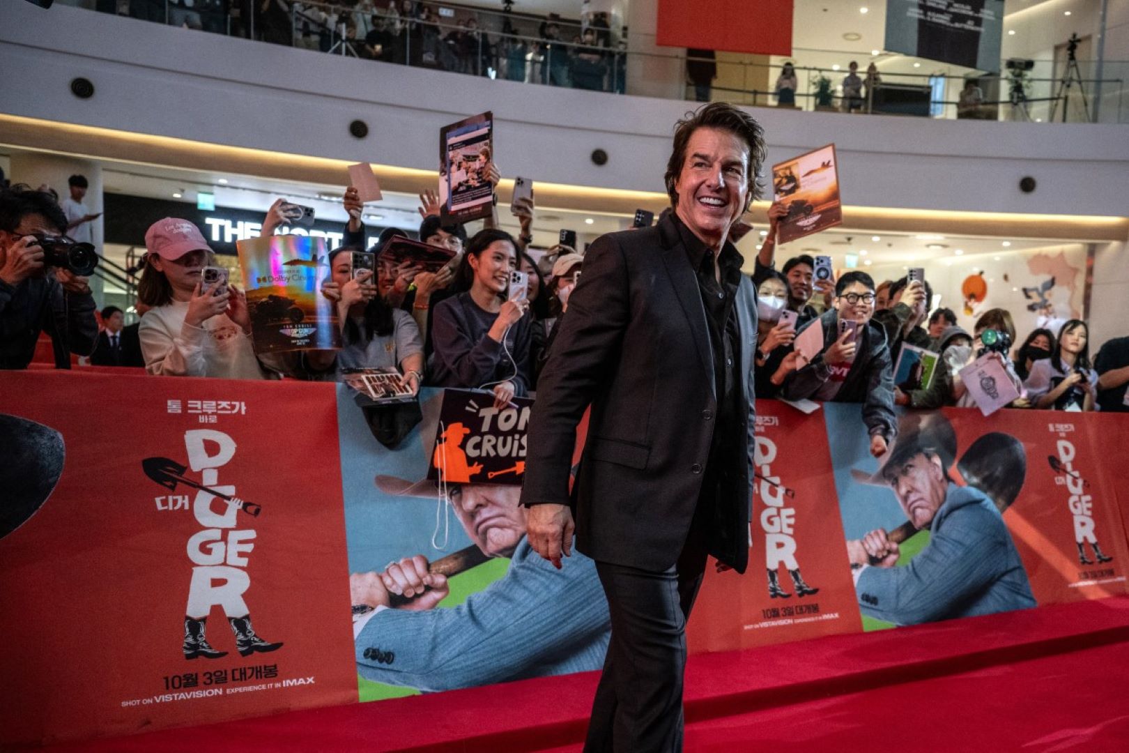 توم كروز Tom Cruise في العرض الخاص لفيلم Digger. مصدر الصورة: Philip FONG / AFP