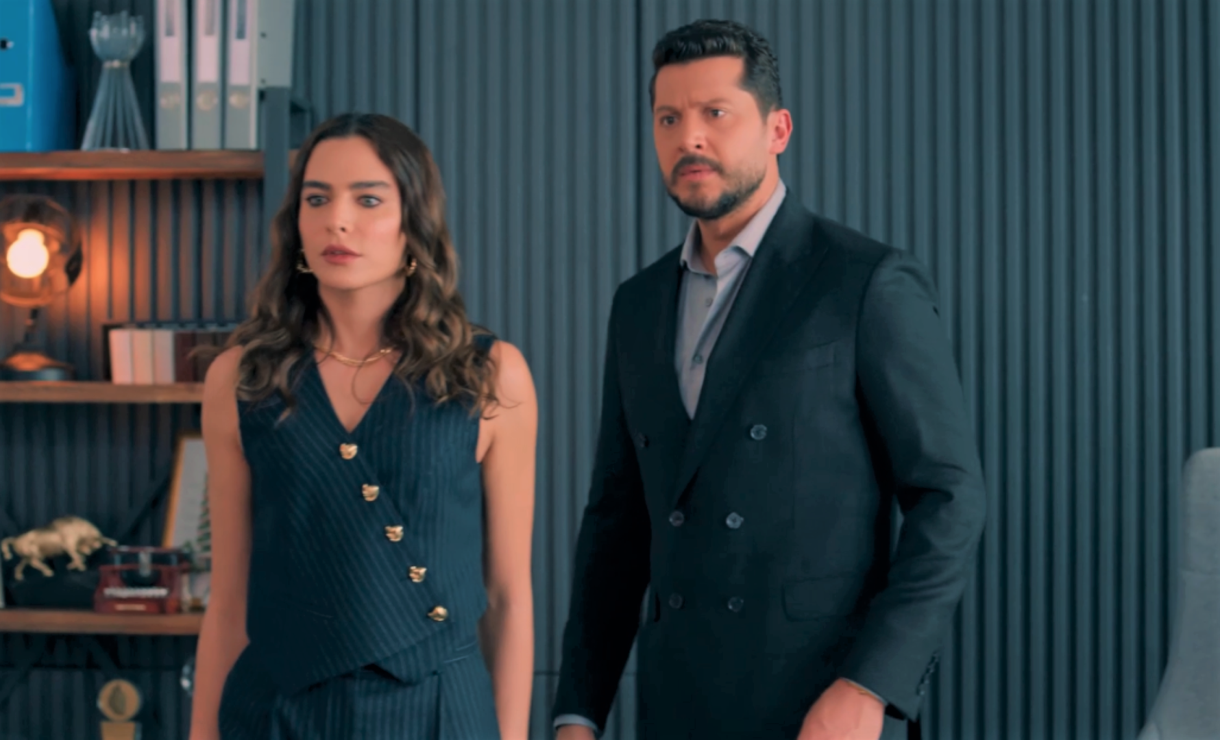مسلسل حب ع ورق - الصورة سكرين شوت   من الحلقة85