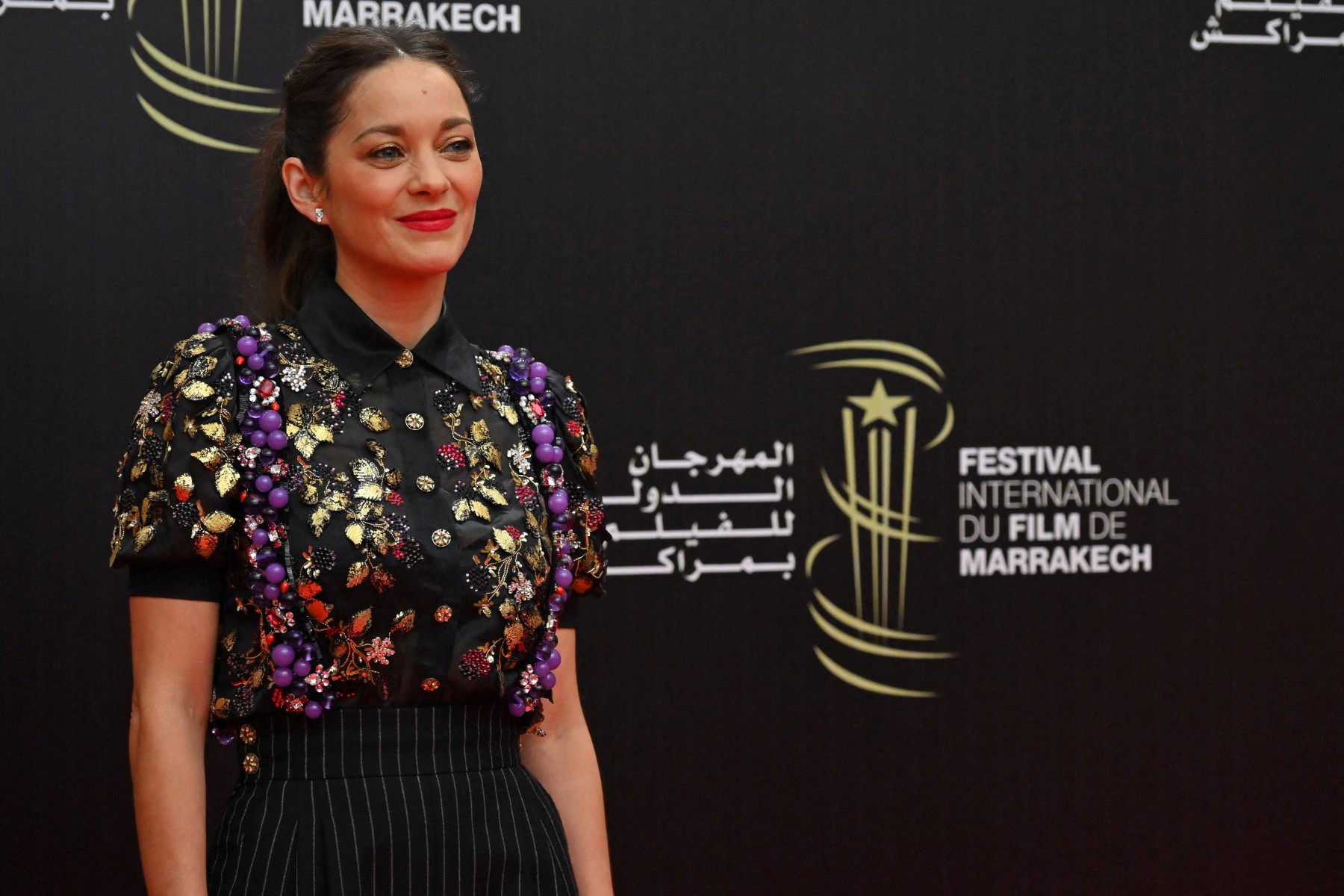 ماريون كوتيار (Marion Cotillard) تحضر الحفل الختامي من المهرجان الدولي للفيلم بمراكش عام 2023. مصدر الصورة: AFP