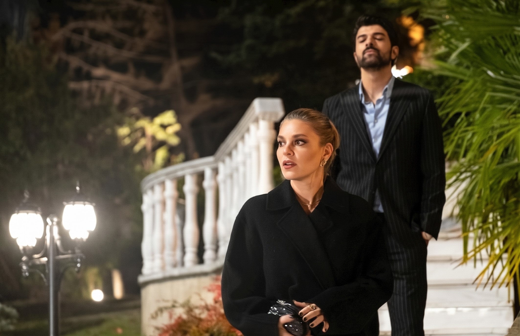 بوستر مسلسل المال القديم Old Money.. الصورة من المركز الإعلامي لمنصة نتفليكس