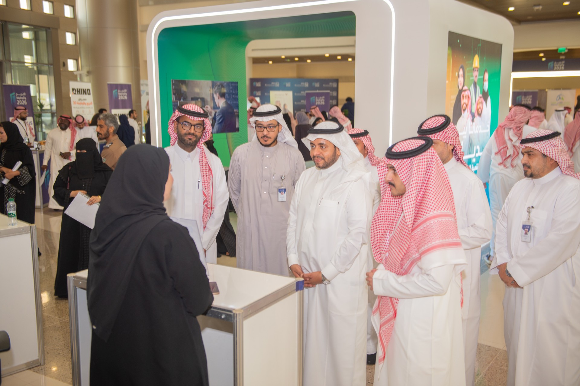 معرض الخريج والوظيفة 30