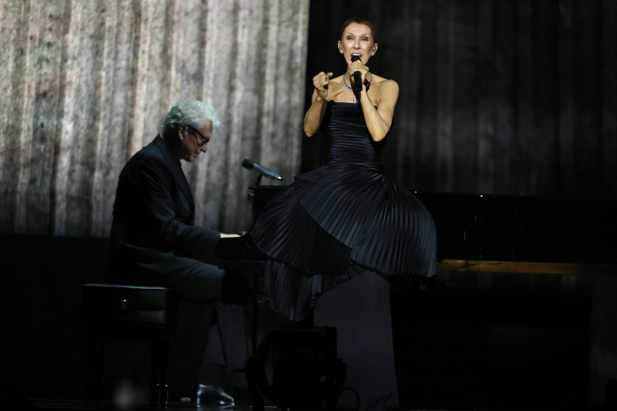 سيلين ديون Celine Dion في باريس- (مصدر الصورة  Stephane Cardinale - Corbis/Corbis via Getty Images)