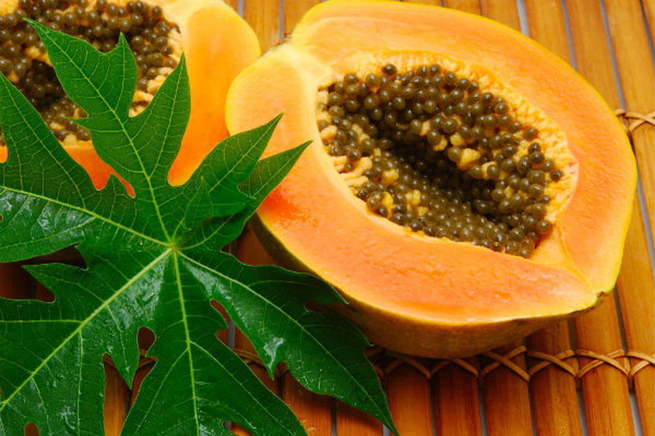 خلطة لتبييض الوجه والرقبة