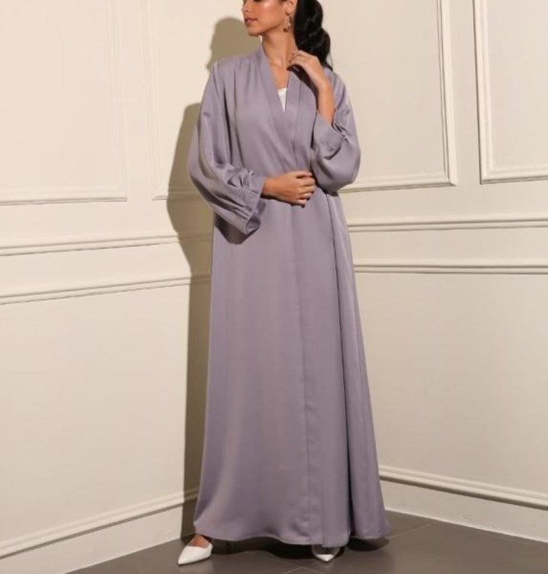 عباية رمادية من ماركة Effa