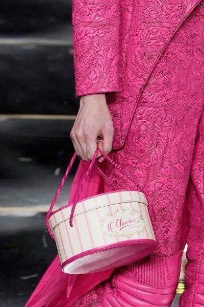 MOSCHINO