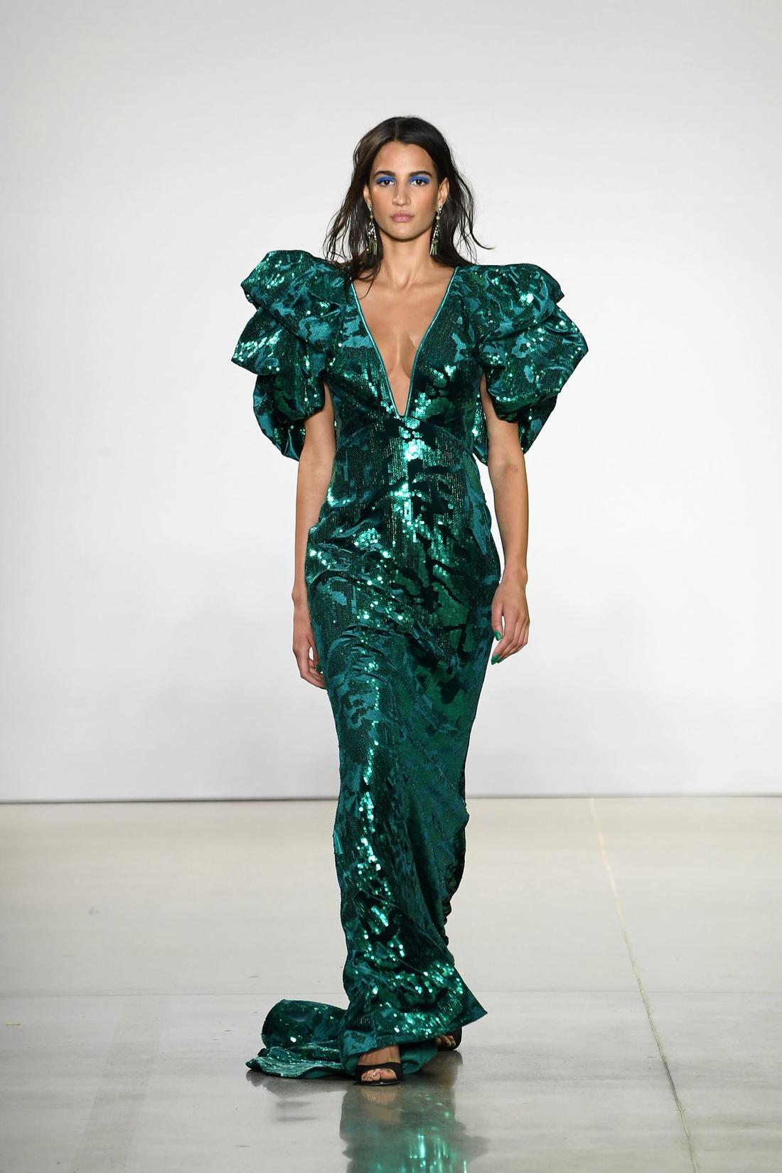 Tadashi Shoji