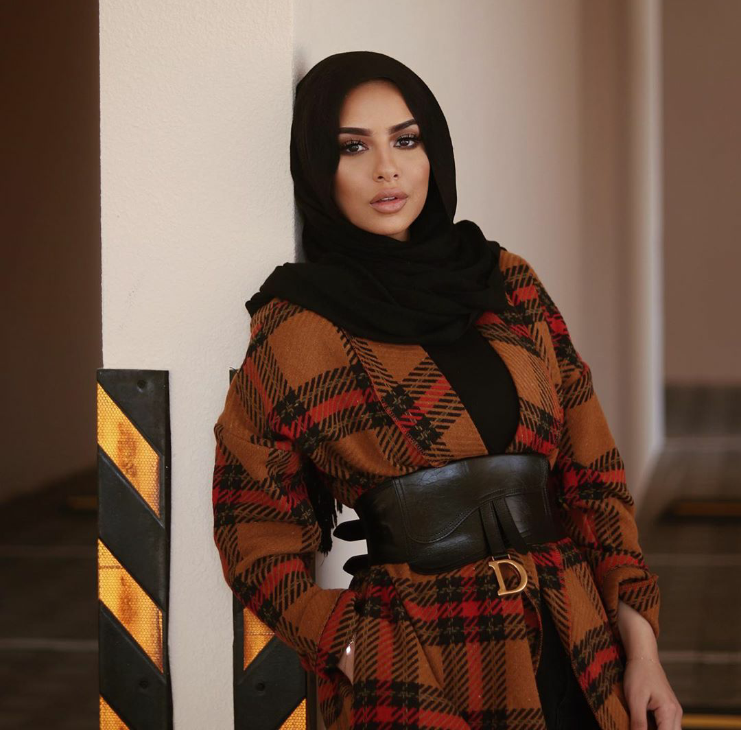 أوشحة ترتان كبيرة موضة الموسم
