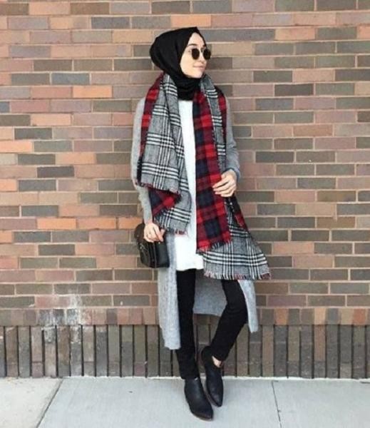 تنسيق السكارف مع ملابس المحجبات في الشتاء